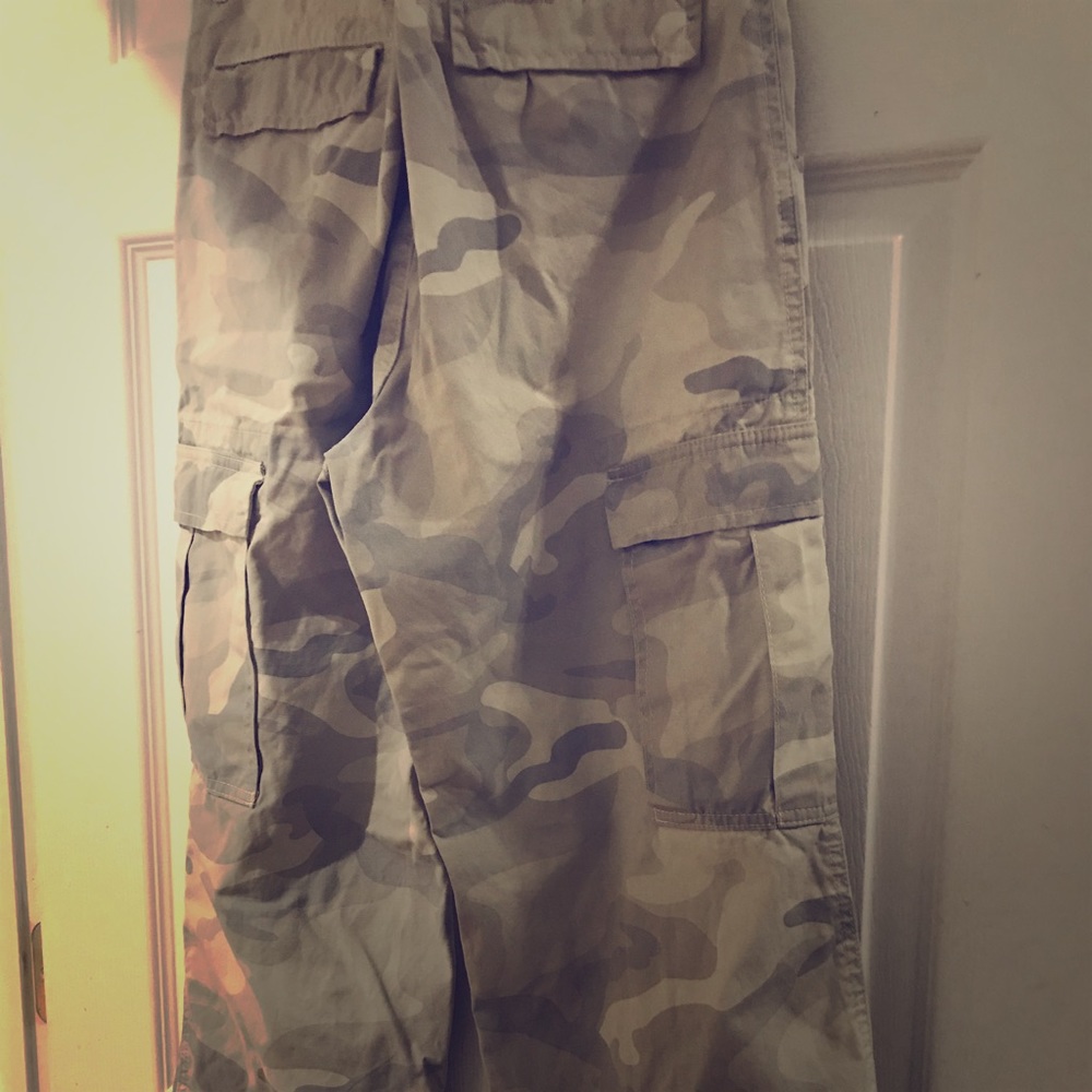 Army pattern Capri pants